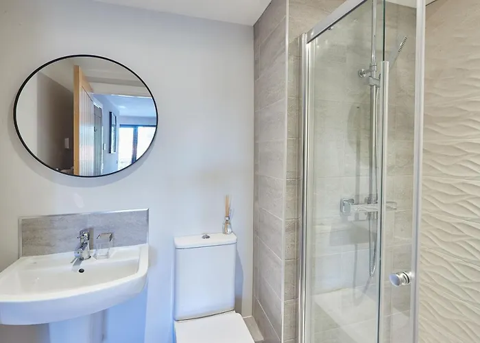 Host & - St Johns Mews *