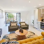 Host & - St Johns Mews Apartment York