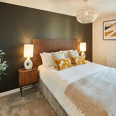 Host & - St Johns Mews York